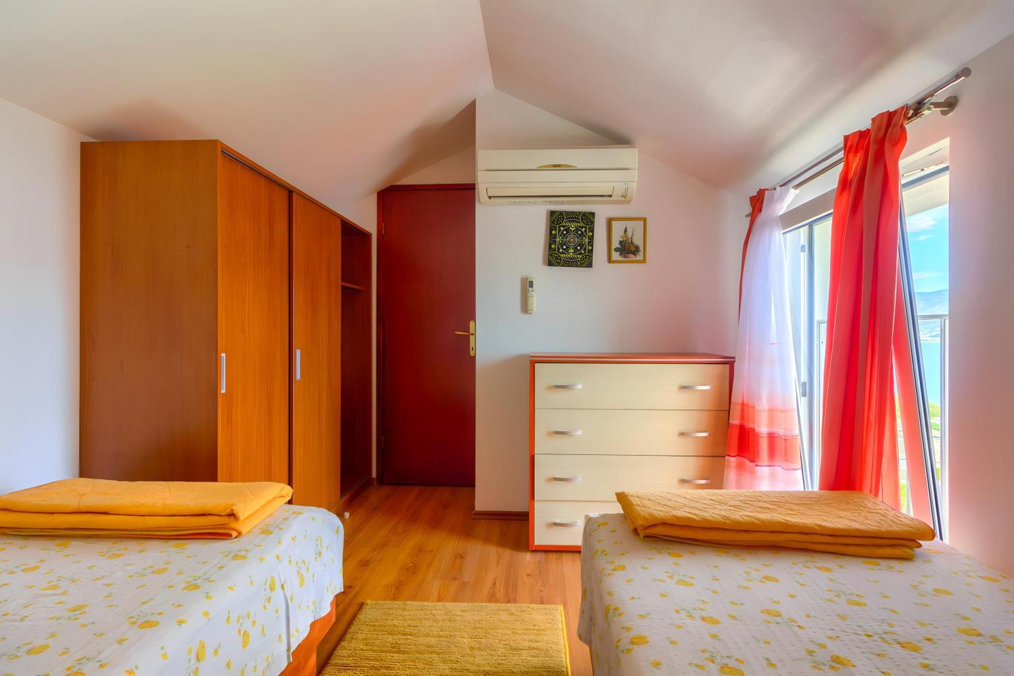 Villa Jela โตรกีร์ ภายนอก รูปภาพ