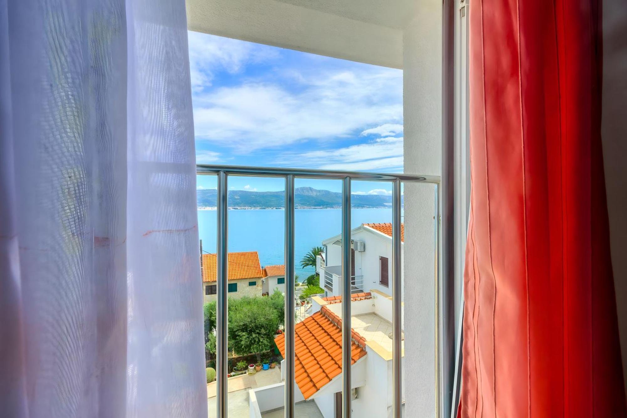 Villa Jela โตรกีร์ ภายนอก รูปภาพ